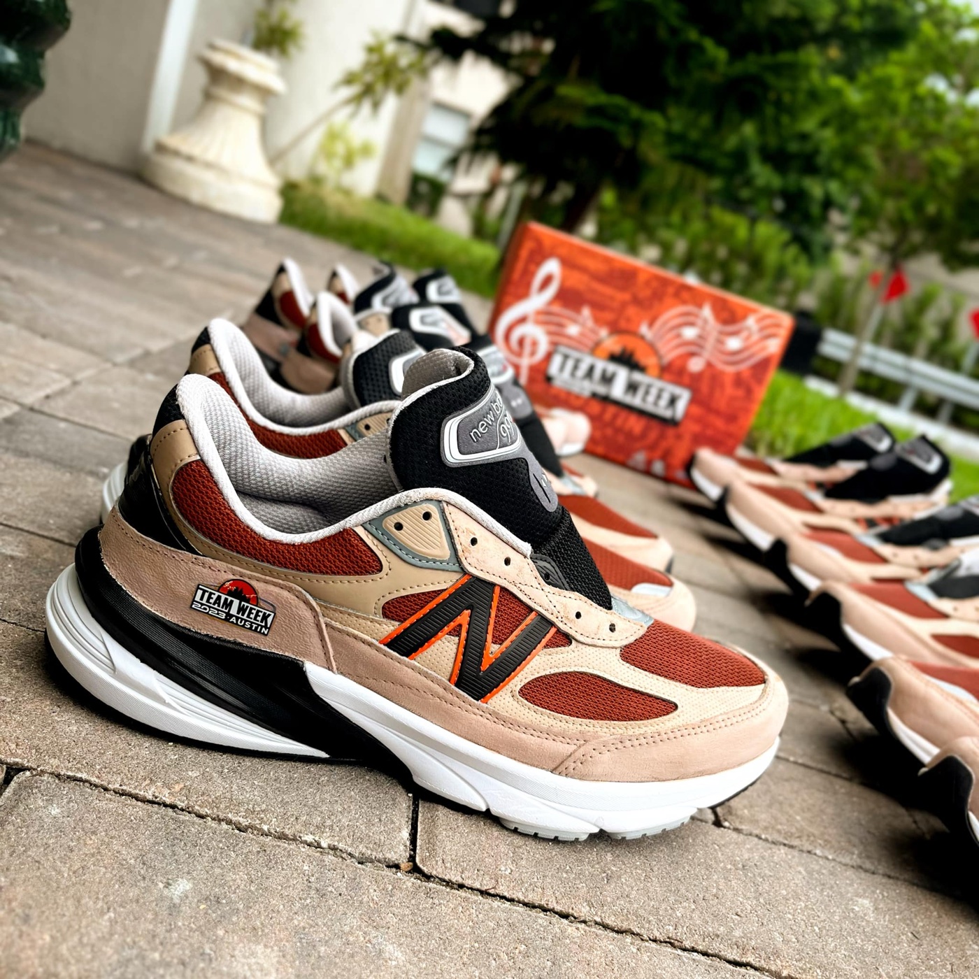 FOOT LOCKER custom project — view 3